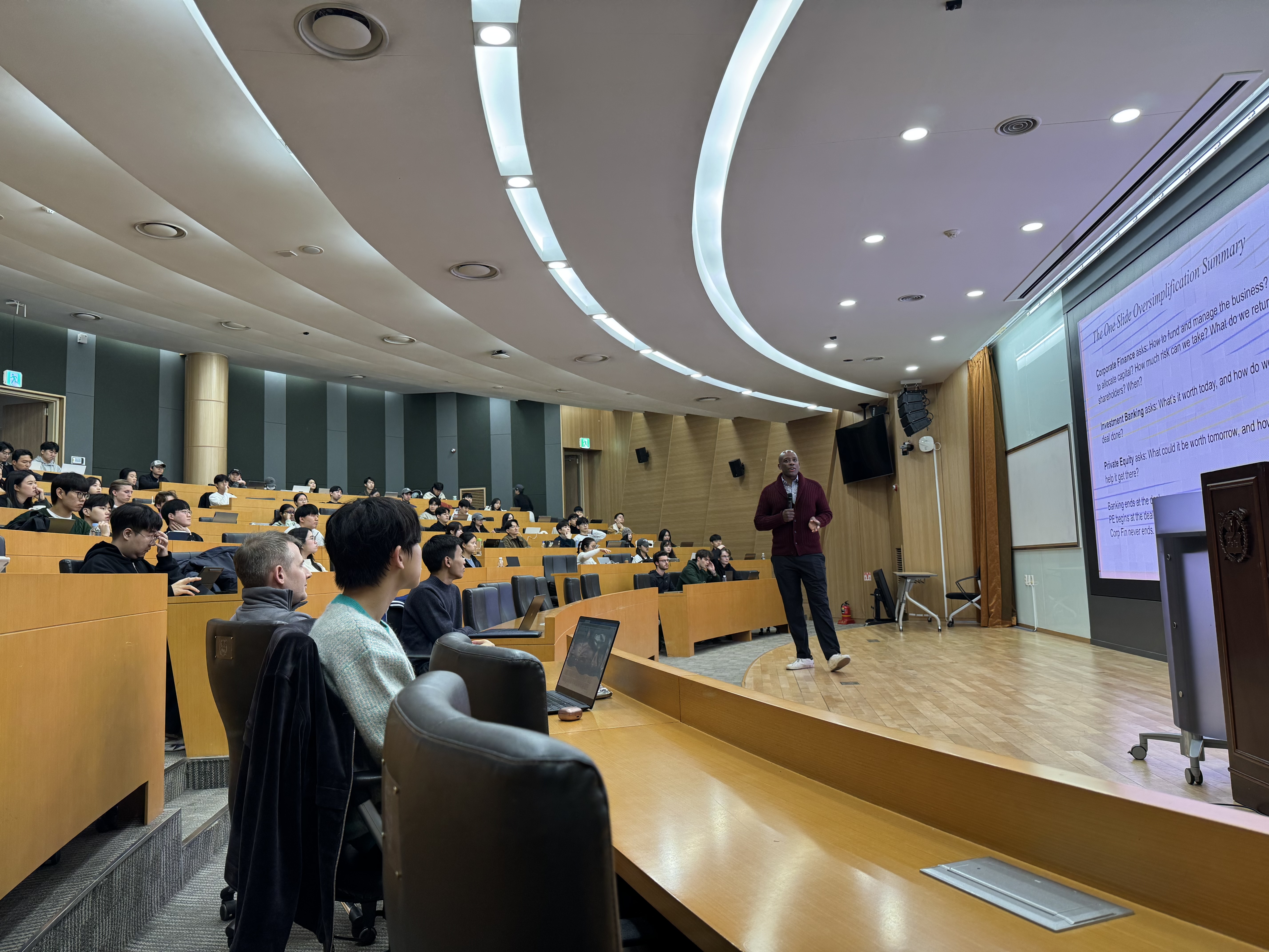 Shayne Fitz-Coy teaching Introduction to Private Equity at Seoul National University